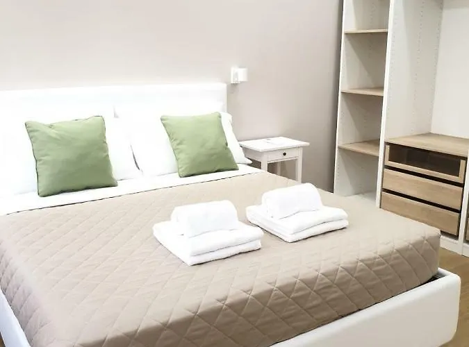 T&t Luxury Int 4 Apartment